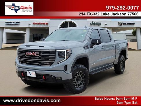 Used 2024 GMC Sierra 1500 AT4 w/ AT4 Premium Package AWD/4WD image 1
