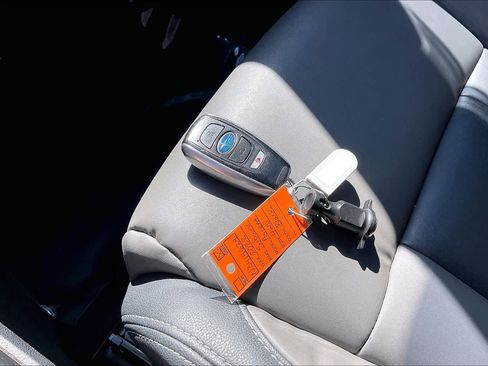 Used 2022 Subaru Ascent Onyx Edition image 11