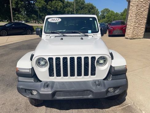 Used 2022 Jeep Gladiator Sport AWD/4WD image 8
