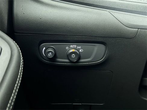 Certified 2025 Buick Encore GX Preferred image 18