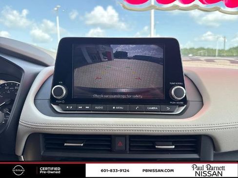 Certified 2023 Nissan Rogue SV FWD image 26