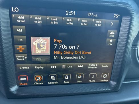 Used 2023 Jeep Wrangler Sahara w/ Safety Group image 38