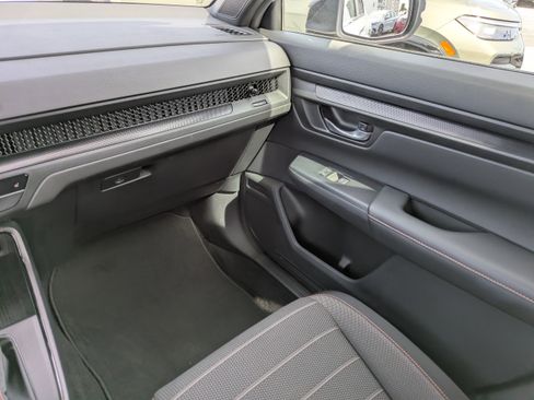 Used 2023 Honda CR-V Sport image 17