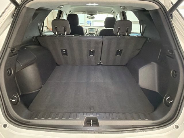 Used 2018 Chevrolet Equinox LT FWD image 21