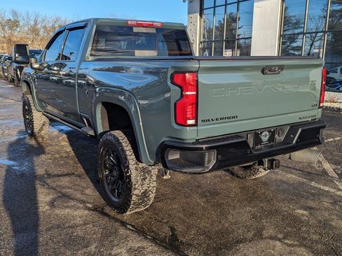 Used 2025 Chevrolet Silverado 2500 LTZ w/ Trail Boss Package image 10