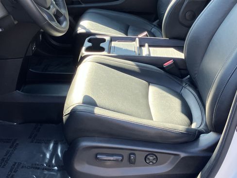 Certified 2025 Honda Odyssey EX-L image 17