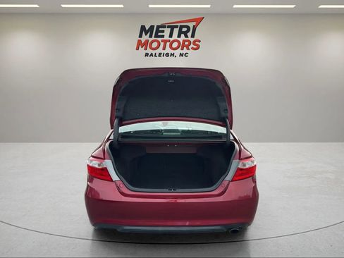 Used 2015 Toyota Camry SE image 14