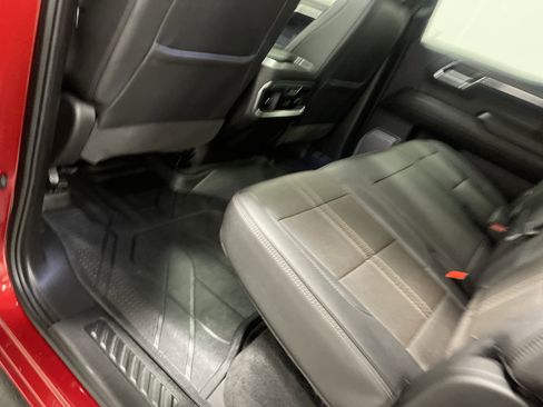 Used 2024 Chevrolet Silverado 1500 High Country image 17