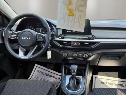 Used 2024 Kia Forte LXS FWD image 11