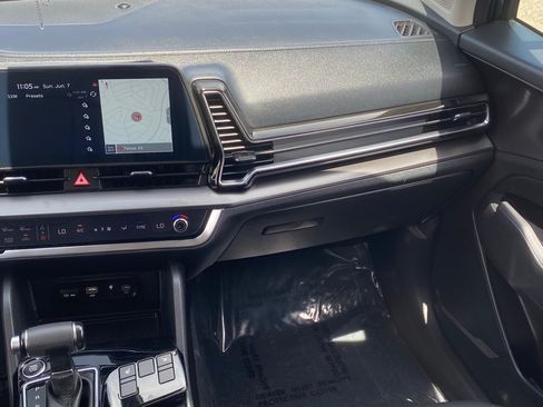 Certified 2023 Kia Sportage EX FWD image 14