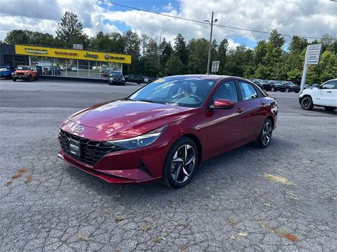 Used 2023 Hyundai Elantra SEL w/ Convenience Package image 1