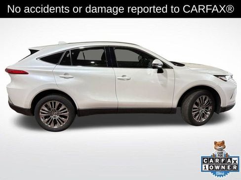 Used 2024 Toyota Venza Limited AWD/4WD image 3