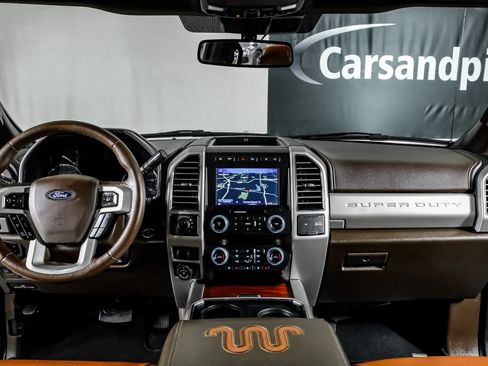 Used 2021 Ford F250 King Ranch w/ King Ranch Ultimate Package AWD/4WD image 14