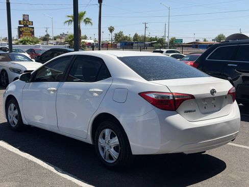 Used 2015 Toyota Corolla L FWD image 5