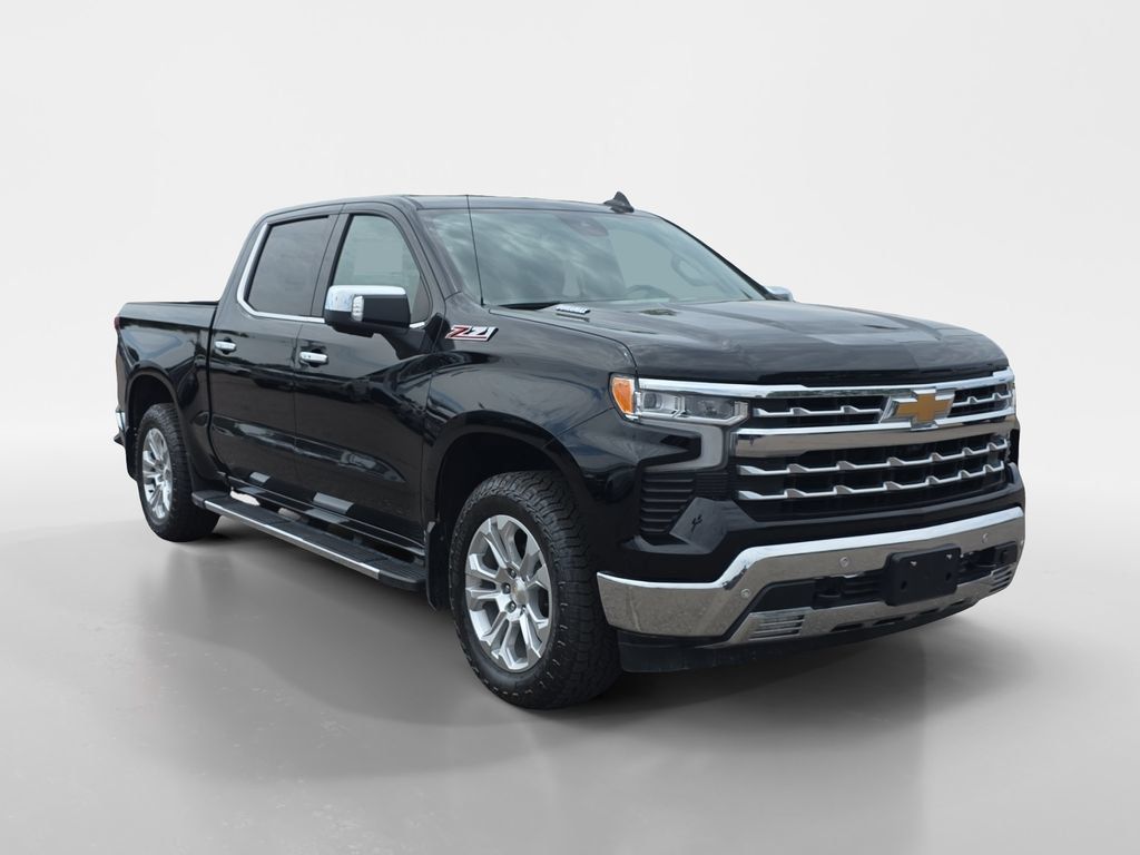 Used 2024 Chevrolet Silverado 1500 LTZ w/ Z71 Off-Road Package AWD/4WD image 8