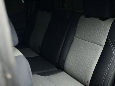 Used 2020 Toyota Tacoma TRD Off-Road image 23