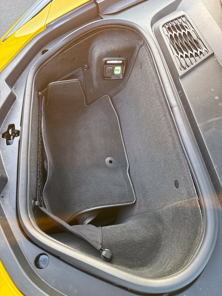 Used 2026 Chevrolet Corvette Stingray Premium Conv w/ Z51 Performance Package RWD image 43