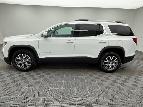 Used 2023 GMC Acadia SLT AWD/4WD image 12