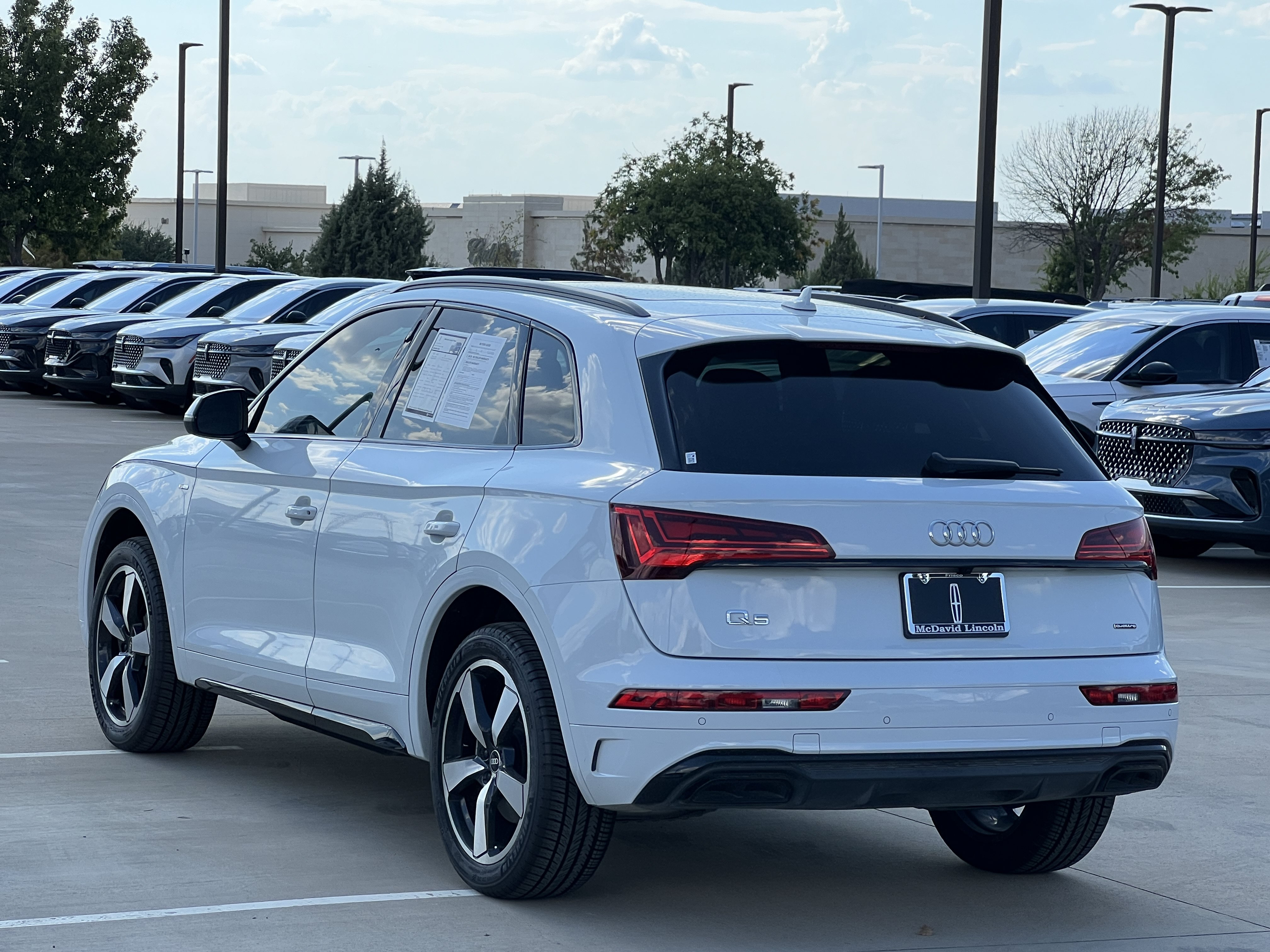 Used 2022 Audi Q5 2.0T Premium Plus w/ Premium Plus Package AWD/4WD image 7