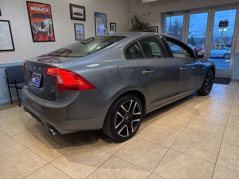 Used 2018 Volvo S60 T5 Dynamic w/ Vision Package image 3