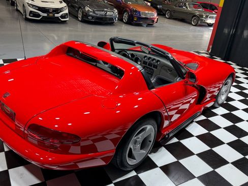 Used 1992 Dodge Viper RT/10 image 18