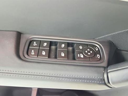 Used 2024 Porsche Cayenne S image 20