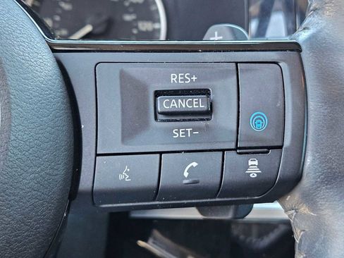 Used 2022 Nissan Pathfinder SL image 26