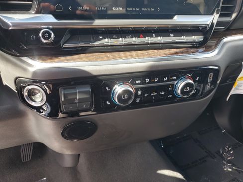 Used 2023 GMC Sierra 1500 Elevation image 20