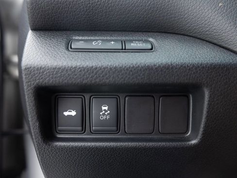 Used 2015 Nissan Altima 2.5 SV FWD image 36