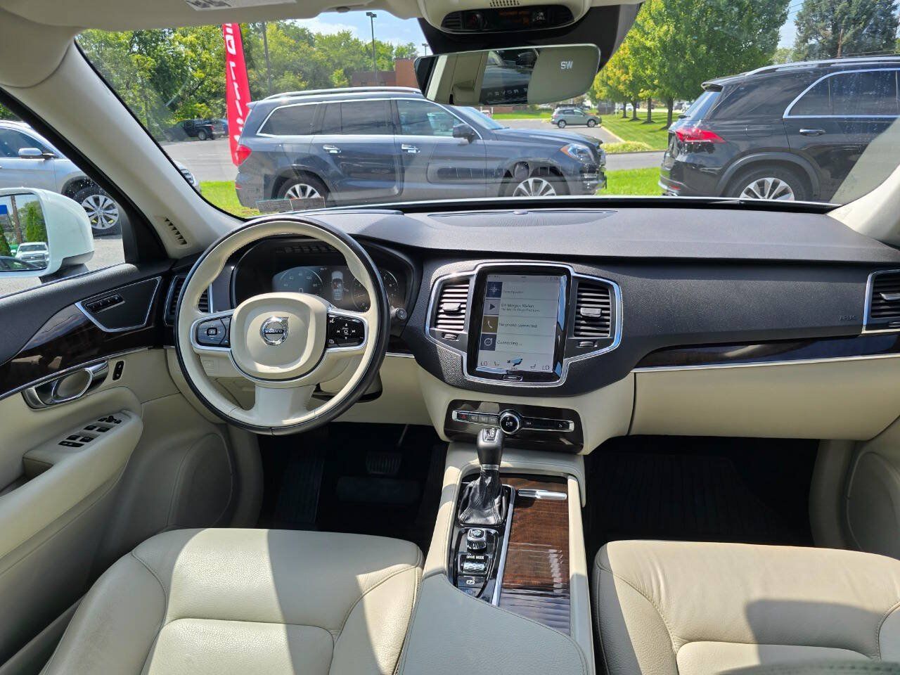Used 2019 Volvo XC90 T6 Momentum w/ Advanced Package AWD/4WD image 29