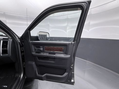 Used 2011 RAM 2500 Laramie w/ HD Snow Plow Prep Group AWD/4WD image 9