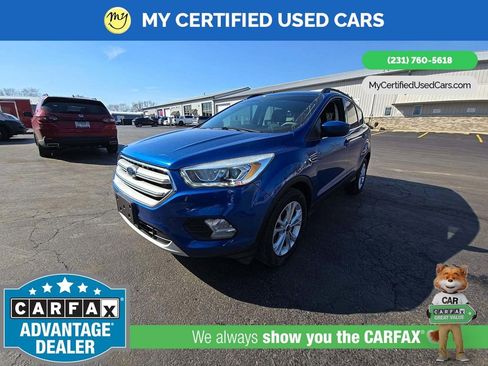 Used 2017 Ford Escape SE w/ Equipment Group 201A FWD image 1