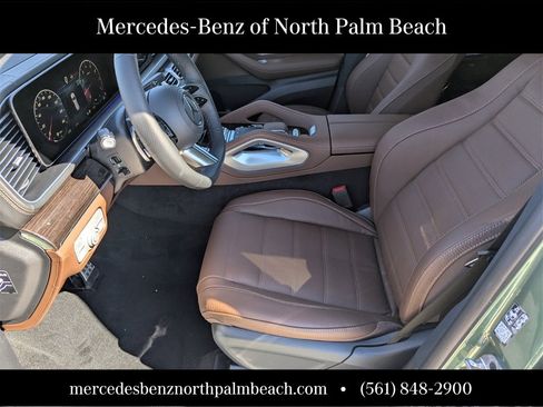 New 2026 Mercedes-Benz GLS 580 4MATIC image 7