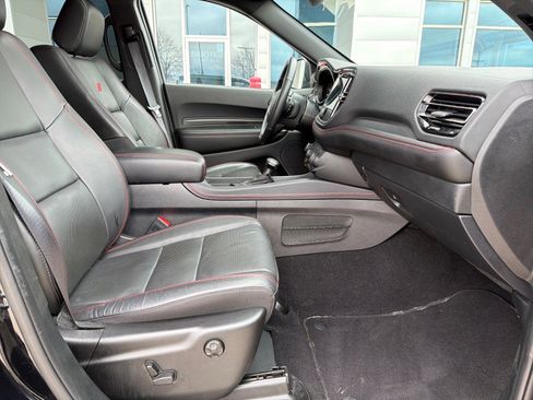 Used 2025 Dodge Durango GT image 31