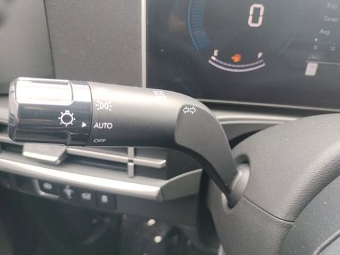 Used 2025 Hyundai Santa Fe SEL FWD image 14