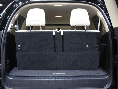 Used 2022 Lexus GX 460 Premium w/ Accessory Package AWD/4WD image 65