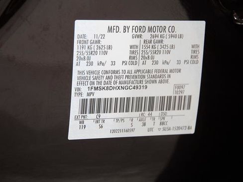 Used 2022 Ford Explorer XLT w/ Equipment Group 202A image 25