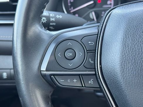 Used 2024 Toyota Camry SE image 25