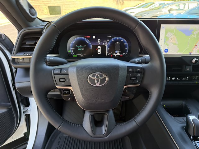 Used 2023 Toyota Crown AWD/4WD image 23