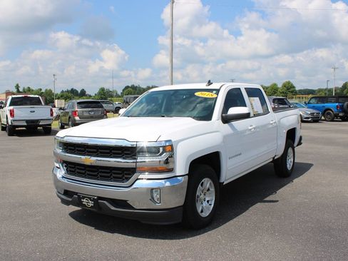 Used 2018 Chevrolet Silverado 1500 LT w/ All Star Edition RWD image 4