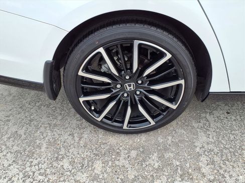 Certified 2024 Honda Accord Touring image 26