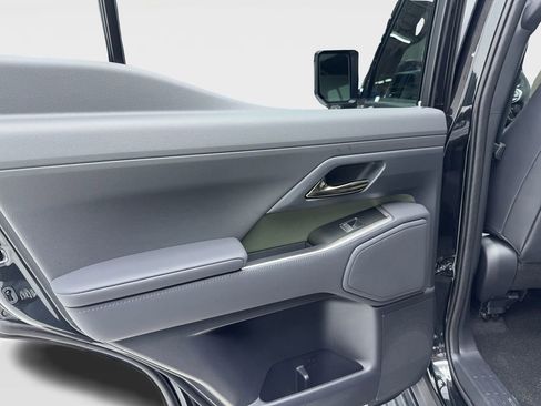 Used 2025 Lexus GX 550 image 48