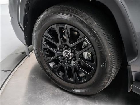 Used 2024 Toyota Sequoia Limited image 14