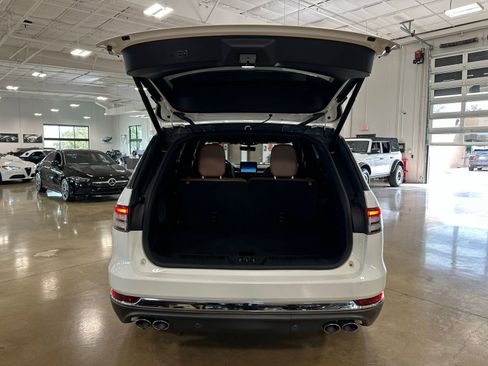 Used 2022 Lincoln Aviator Reserve w/ Class IV Trailer Tow Package image 51