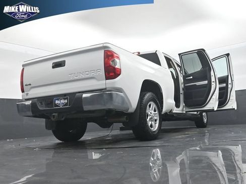 Used 2014 Toyota Tundra SR5 AWD/4WD image 29