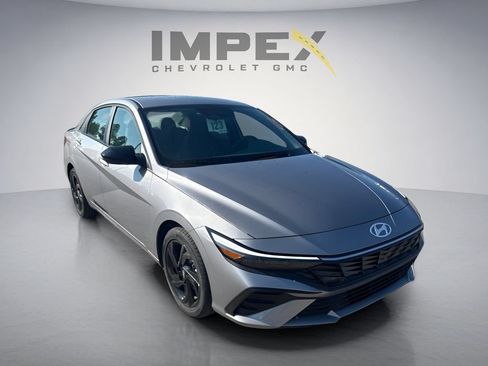 Used 2026 Hyundai Elantra Sport FWD image 7