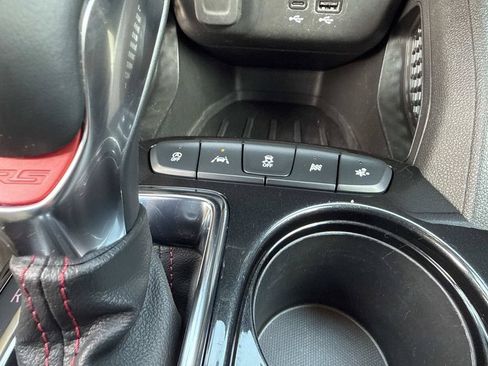 Used 2024 Chevrolet TrailBlazer RS FWD image 30