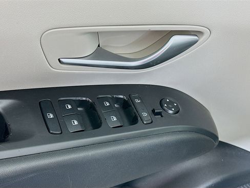 Certified 2022 Hyundai Tucson SEL image 17