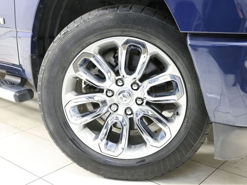 Used 2023 RAM 1500 Laramie AWD/4WD image 13