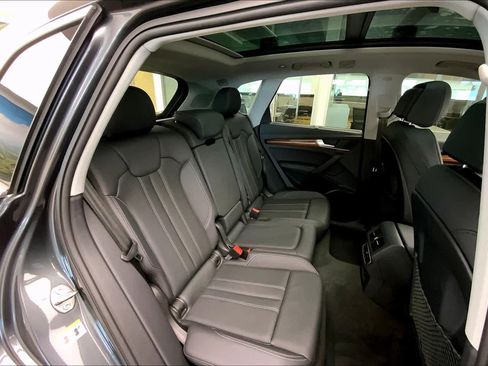 Used 2023 Audi Q5 2.0T Premium Plus w/ Premium Plus Package AWD/4WD image 20